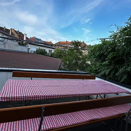 Maisonettewohnung Im Loft Stil Mit Wunderschoener Terrasse アパート